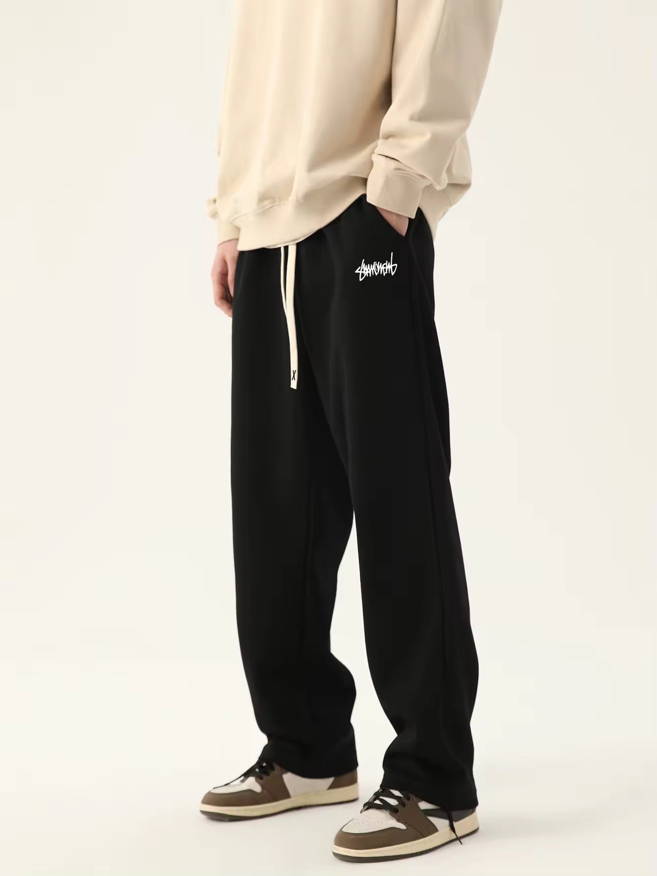 PANTALONI DA JOGGING CON LACCI • UOMO